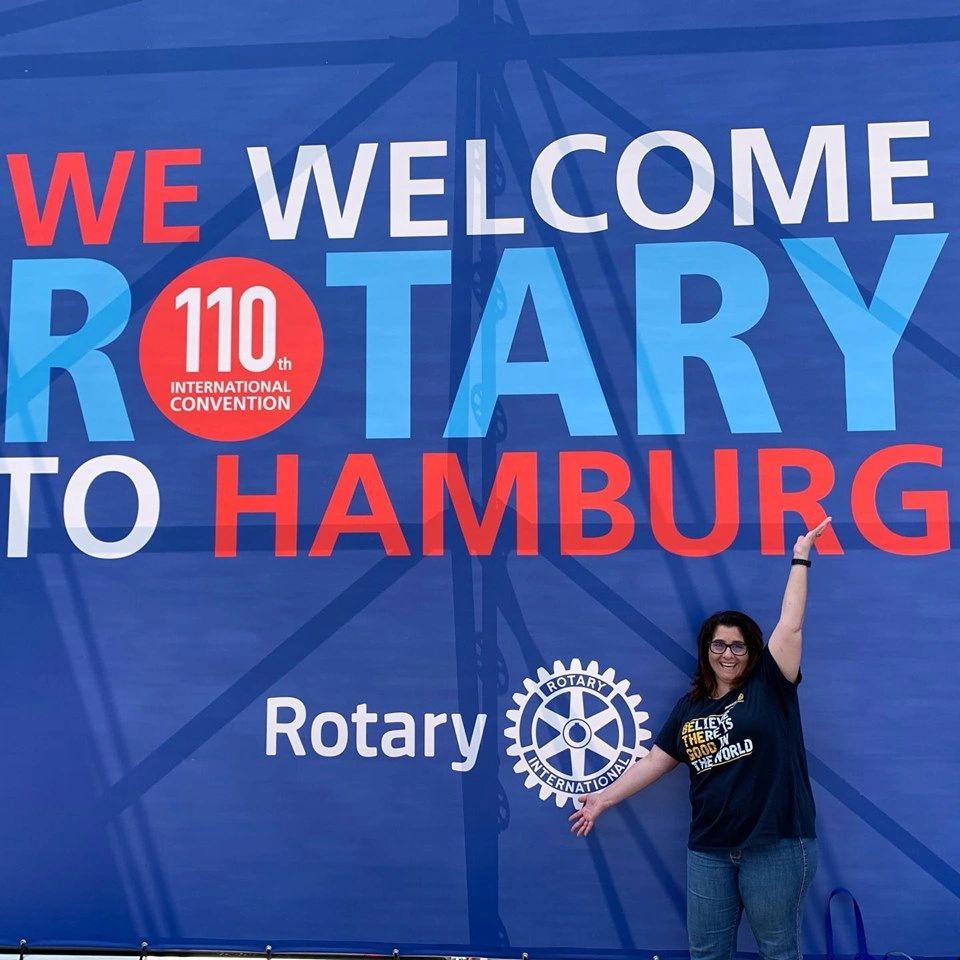 Kimberly at a Rotary hamburger fundraiser
